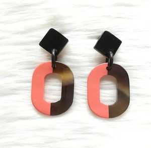 Pendientes Colgantes Hechos a Mano con Resina de Cuerno de Búfalo Ecológicos, Geométricos, Amarillos y Negros, Joyería Moderna Boho para Bodas, Artesanía MN - Product Image 5