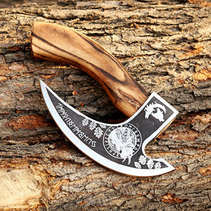 Cuchillo para Pizza Vikingo Nordic Forge, Cuchilla de Acero al Carbono de 9 Pulgadas, Mango de Madera de Fresno con Cabeza Barbuda, Funda de Cuero, Hacha Industrial - Product Image 1