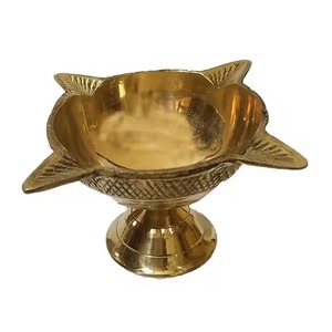 Decorative Finish Brass Diya Vintage Design <b>Oil</b> <b>Lamp</b> Ethnic Style Diwali Pooja Decoration - Product Image 6