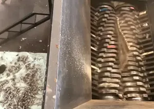 Broyeur métallique semi-automatique à double arbre le plus populaire, moteur 80 CV pour le recyclage de l'aluminium, du cuivre et des radiateurs - Product Image 5