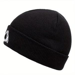 Gorro de Punto Acrílico Unisex de Alta Calidad con Bordado de Corazón, Lazos con Diseño Personalizado, Elegante Diseño de Acción de Gracias para Viajar - Product Image 5