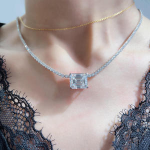 Chaîne Tennis 2mm en Argent Sterling S925 Plaqué Rhodium avec Moissanite Rectangulaire Taille Radiant Incrustée, Collier Minimaliste Unisexe - Product Image 5