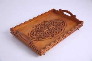 Plateau en bois sculpté à la main, rectangulaire, design traditionnel, motif abstrait, plateau décoratif, fonction poignée, artisanat en bois - Product Image 3