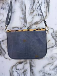 Bolso de Hombro Cruzado de Piel con Estampado de Leopardo Estilo Occidental para Mujer, el Más Vendido y Elegante - Product Image 3