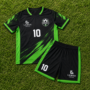 Ensemble d'uniformes de football personnalisés sublimés avec maillot, short, chaussettes, ballon et crampons, noir et vert, vêtements de sport d'équipe avec nom - Product Image 6
