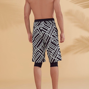Shorts de sport Awrah pour hommes OEM personnalisés, en tissu tissé haute densité, imprimés numériquement, longueur genou, avec poche zippée, Opti - Product Image 2