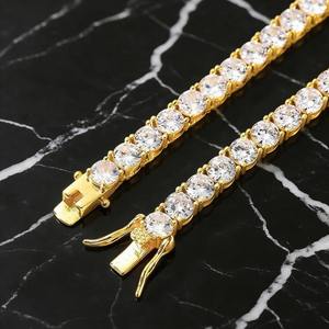 Collar de tenis de moissanita chapado en oro de 24 quilates de lujo unisex, con corte brillante y engaste de garra, cadena de eslabones para uso diario y compromiso. - Product Image 4