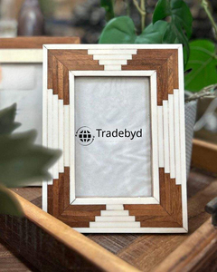 Marco de Fotos Elegante y Creativo con Incrustaciones de Hueso, Hecho a Mano, Acabado Brillante de Primera Calidad, por Tradebyd - Product Image 1
