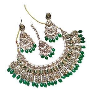 Service ODM & OEM Couleurs personnalisées Parures de bijoux tendance plaqué or antique de haute qualité pour femmes Collier et boucles d'oreilles Qualité supérieure 2026 - Product Image 1