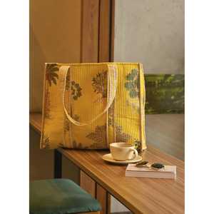 Robe maxi Quince Life Sunkissed XS avec sac fourre-tout jaune à motif palmier, taille offerte pour le confort et le style - Product Image 2