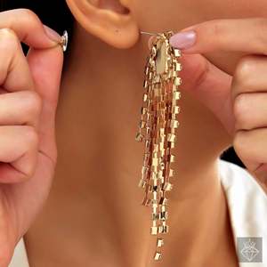 PRAO Anti-deslustre Esmeralda Rhinestone Fringe Declaración Stud Pendientes Accesorio de moda - Product Image 1