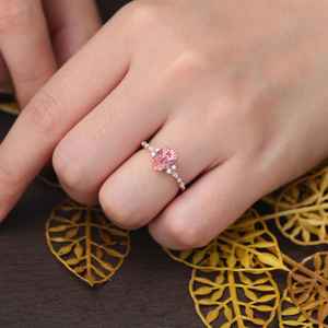 Bague de fiançailles en saphir rose de laboratoire avec accent de diamant, or rose, cadeau d'anniversaire, bijoux fins pour femmes - Product Image 3