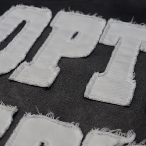 เสื้อยืดผู้ชายทรงโอเวอร์ไซส์ ลายปักแบบย้อมสีเอซิด ผ้าฝ้าย 100% กันยับ - Product Image 4