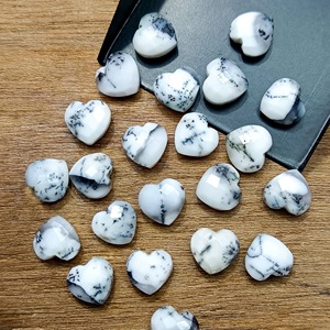 Opale Dendrite Naturelle en Forme de Cœur Facettée Sculptée à la Main, Pierre Précieuse Libre de 10 mm, Vente en Gros, Cristal de Guérison, Pierre à Bijoux - Product Image 1