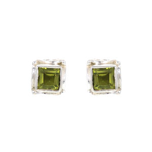 Pendientes de Cristal Verde Peridoto con Diseño Nuevo, Pendientes de Corona de Cristal Verde, Joyería para Bodas, Compromisos y Fiestas - Product Image 1