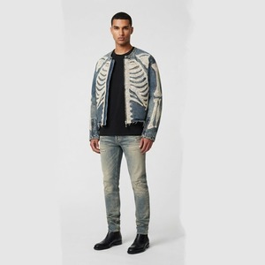 Chaqueta vaquera vintage de estilo urbano personalizada con estampado gráfico completo, con cremallera, informal, para un uso cómodo unisex. - Product Image 3