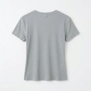 T-shirt de sport personnalisé pour femme, coupe ajustée, manches courtes, col rond, logo, motif écossais uni, haute qualité, pour yoga et entraînement, haut court de sport - Product Image 3