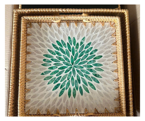 Panier de rangement rectangulaire en rotin naturel avec poignée à motif de feuilles vertes, décoration rustique pour la maison - Product Image 1