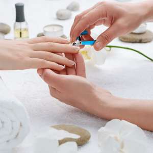 Ensemble de 3 pinces à cuticules classiques de luxe en acier inoxydable - Outils de manucure et pédicure à double ressort professionnels pour les ongles et les doigts - Product Image 2