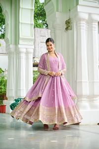 ชุดเดรส Anarkali สำหรับงานแต่งงานแบบอินเดียและปากีสถาน ดีไซน์ใหม่ ทำจากผ้า Faux Georgette พร้อมงานปัก - Product Image 4