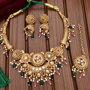 Ensemble collier ras-de-cou et boucles d'oreilles Jhumka et Maang Tikka en cuivre plaqué or antique, style traditionnel et tendance, pour femme - Product Image 4