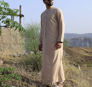 <b>Thobe</b> OEM Factory Custom Islamic Clothing with Modern Tailoring Polyester Anti-static for Global Brands & Export - Product Image 5