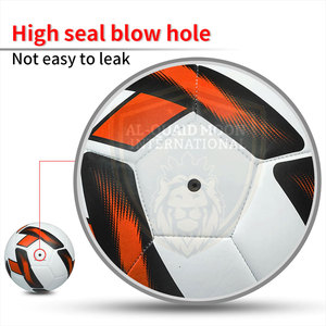 ฟุตบอลทนทานต่อการสึกหรอ MOQ ต่ำ สีและขนาดตามสั่ง ขายออนไลน์ - Product Image 3
