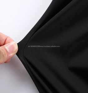 กางเกงขาสั้นรัดรูป5นิ้วของผู้ชายแบบ2 in 1ผ้าโพลีเอสเตอร์สไตล์ทึบเหมาะสำหรับใส่วิ่งออกกำลังกายแบบลำลอง - Product Image 6