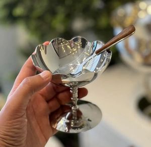 Plateau en bois écologique de luxe et bols à glace finis nickelés, vaisselle pour la maison, les restaurants, les mariages, les hôtels et le service. - Product Image 2