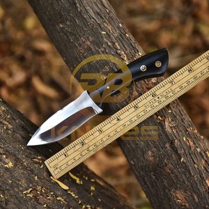 Cuchillo de Supervivencia Personalizado de Acero de Damasco con Hoja Fija, Mango de Resina, Borde Recto y Forma de Hoja Recta, con Funda de Cuero - Product Image 2