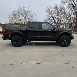 Ford F-150 Raptor R Usado 2026 - Product Image 2