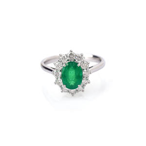 เพชรและมรกตคุณภาพเยี่ยมจากธรรมชาติ 100% ทองคำขาว 18K รูปทรงวงรี น้ำหนัก 3.292 กะรัต แหวนผู้หญิงพลอยประจำเดือนพฤษภาคม - Product Image 2