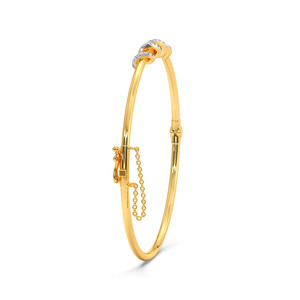 Bracelet en spirale serti de diamants avec bande fine en or jaune et design à accentuation incurvée graduée - Product Image 3