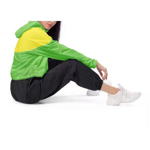 Chaqueta con Capucha Impermeable para Hombre, Diseño Nuevo y Personalizado, Color Negro, Estilo Vintage, para Invierno, con Cierre - Product Image 3