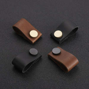 Tirador de Gabinete Moderno de Cuero con Perilla de Latón Sólido, Asa de Cajón de Cuero Marrón, Tirador Minimalista para Muebles de Cocina - Product Image 2