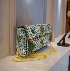 Bolso de Mano Tipo Clutch Bohemio de Metal de Lujo, con Patrón Clásico de Caramelos, Cierre Abierto, Impermeable, Bolso Bandolera de Moda - Product Image 1