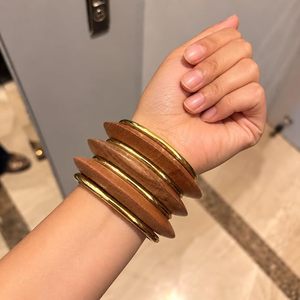 กำไลข้อมือไม้ชุบทองทำมือสำหรับผู้หญิง |   ชุดคาด้าดีไซน์เนอร์วินเทจไม้พรีเมียม |   กำไลรูปหัวใจสำหรับผู้หญิงและเด็กผู้หญิง - Product Image 2
