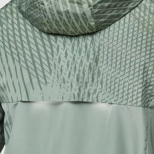 Chaqueta Cortavientos Personalizada con Impresión DTG, Chaqueta Deportiva Impermeable de Poliéster para Hombre - Product Image 6