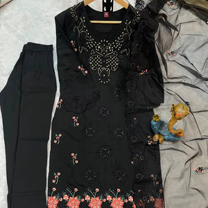 Traje Salwar de Tela de Seda Romana Viscosa de Diseño Moderno, Estilo Indio-Pakistaní, Exclusivo y de Última Moda para Mujer, Ideal para Fiestas, Bodas y Eventos Étnicos - Product Image 5