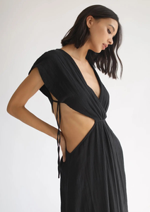 เดรสผ้าฝ้ายสีดำสำหรับผู้หญิง ทรงมิดิ คอวีลึก ตัดเย็บแบบโบโฮ ชายหาด เป็นมิตรกับสิ่งแวดล้อม ลายดอกไม้ พร้อมพู่ตกแต่ง - Product Image 2