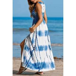 Vestido Maxi Elegante Estilo Costero con Estampado Tie-Dye Azul y Blanco, Diseñado para Días Soleados - Product Image 5