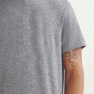 เสื้อยืดโอเวอร์ไซส์ทรงหลวมคุณภาพสูง พิมพ์ลายโลโก้ตามสั่ง ผ้าหนา ซักย้อมสไตล์วินเทจ เหมาะสำหรับออกกำลังกาย ฟิตเนส สำหรับผู้ชาย - Product Image 6