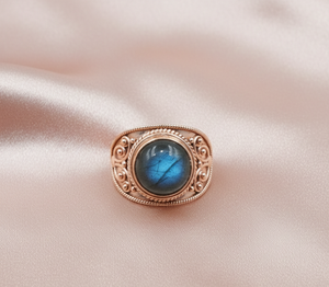 แหวนพลอยเซราฟินไนต์ธรรมชาติ เงินแท้ 925 ทำมือ รูปไข่ทรงคาโบชอง สีเขียว ของขวัญเครื่องประดับสำหรับผู้หญิง - Product Image 2