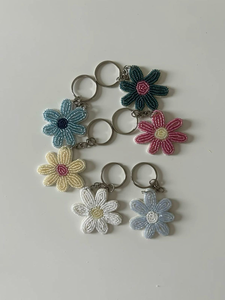 Porte-clés en verre fait main, couleurs mélangées, orné de perles, style rustique, avec flèche plumeuse, résistant à l'eau, écologique, rose - Product Image 5