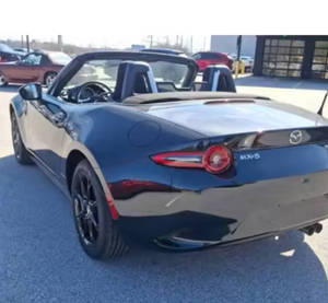 LISTO PARA ENVIAR: MX-5 M1ata Sport 2dr Convertible Usado en Excelentes Condiciones - Product Image 2