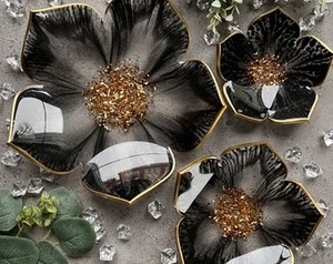 Tazón Decorativo de Resina con Forma de Flor Negra, Resistente al Calor, con Brillo Plateado, Artístico, de Lujo, Regalo Moderno - Product Image 6
