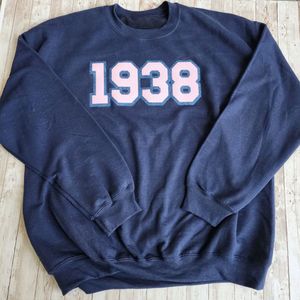 เสื้อสเวตเชิ้ตคอกลมสีน้ำเงินกรมท่า ลายกราฟิก ปี 1938 แขนยาว ผ้าฟลีซนุ่ม สวมใส่สบาย สไตล์วินเทจ สำหรับทุกเพศ ขายส่งเสื้อผ้า - Product Image 1