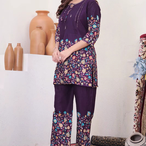 Ensemble de vêtements élégants en coton pur indien et pakistanais, imprimé numérique, séchage rapide, pour mariage et fêtes - Product Image 1