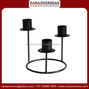 Soporte de vela de hierro negro y dorado más vendido con tres brazos para decoración de eventos y fiestas a precios asequibles - Product Image 2
