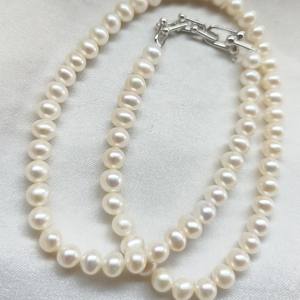 Collier en argent S925 avec boucle en fer à cheval, perle d'eau douce non nacrée, blanche, presque ronde, 5,5-6 mm, propre, sans défaut, charme, petit - Product Image 4
